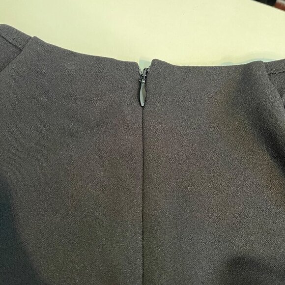 Betsey Johnson Black Sheath Dress Size 4 Faux Tahitian Pearl Fully Lined Crepe - Picture 6 of 10